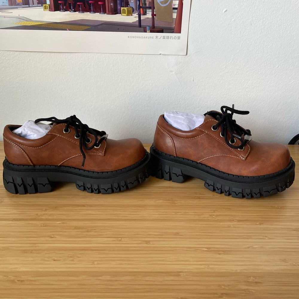dELiA*s Dolls Kill Mocha Teen Craft Oxford Shoes - Picture 8 of 11